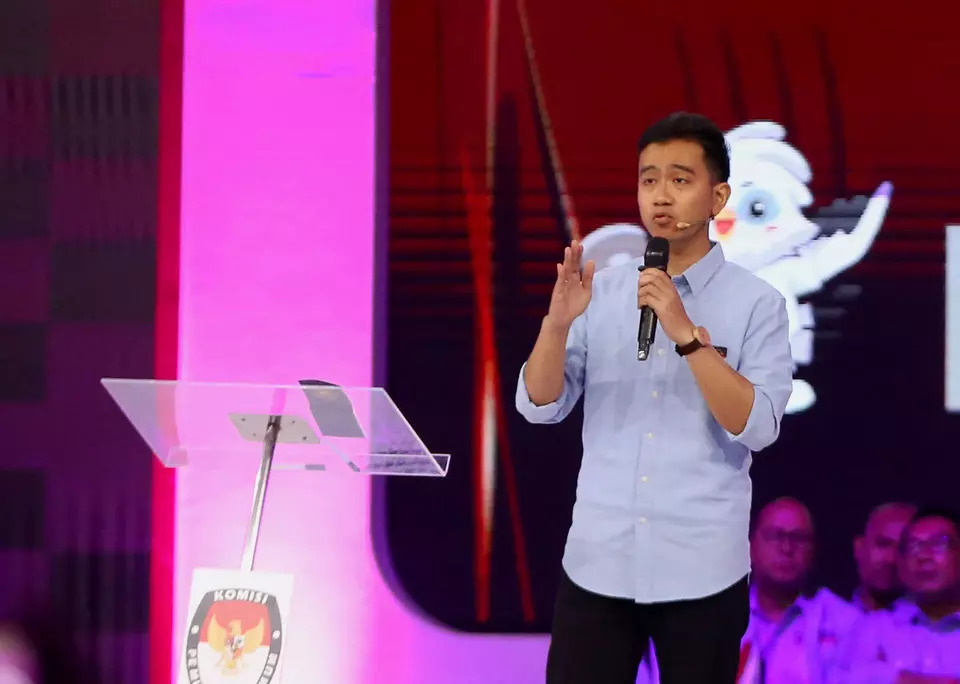 Potret Penampilan Gibran Saat Debat Cawapres